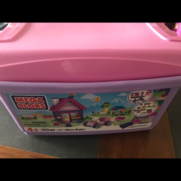 LEGO - Picture 2 of 4